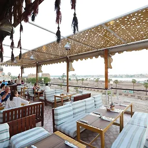 Otel Nefertiti, Luksor
